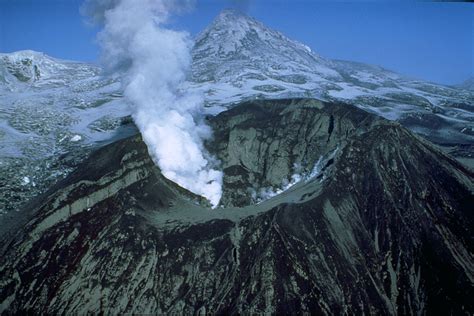  La Gran Erupción del Monte Satpura: Un Evento Geológico que Transformó el Comercio en la India del Siglo II